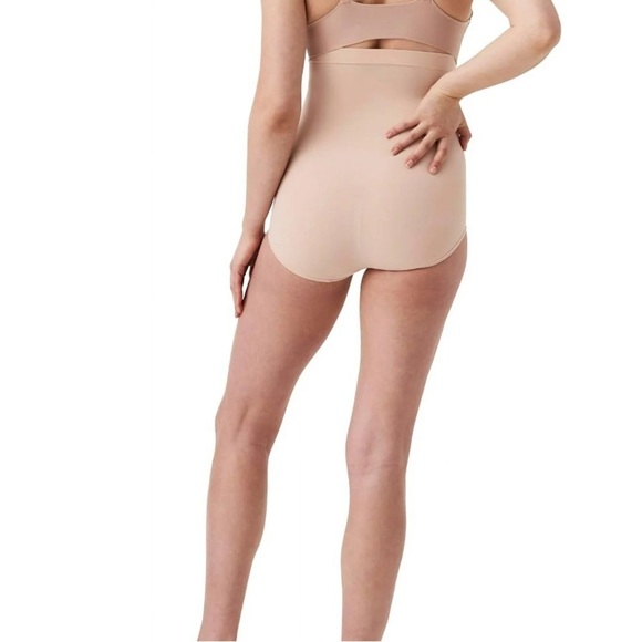 🆕 Spanx Higher Power High Waisted Power Panties Soft Nude Size M - Picture 2 of 6